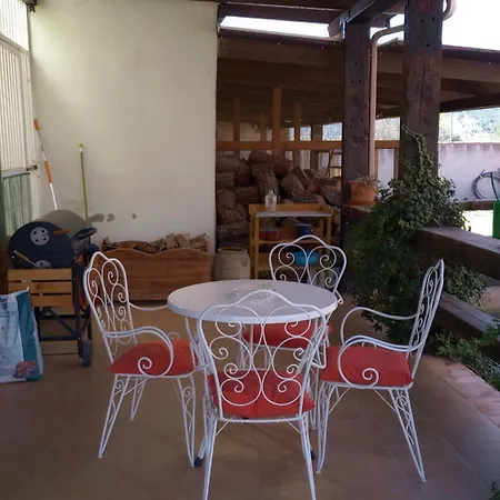 La Traviesa